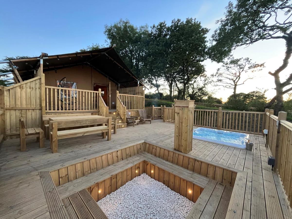 Aladdin Safari Tent Тенби Екстериор снимка